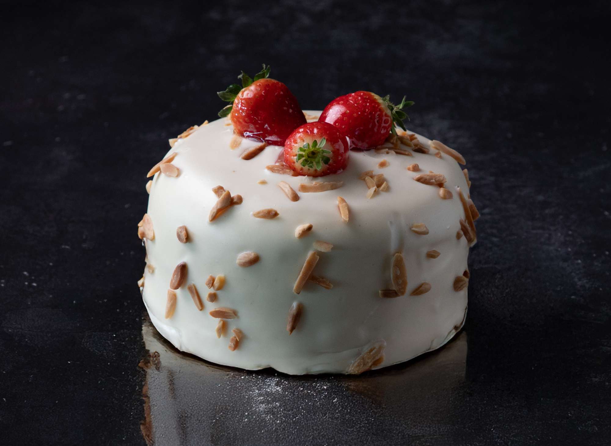 Muz Fındıklı Turta 4-6 Kişilik